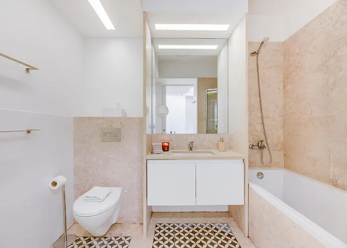 Apartment ' Exclusive Riverside Haven In Top-location '