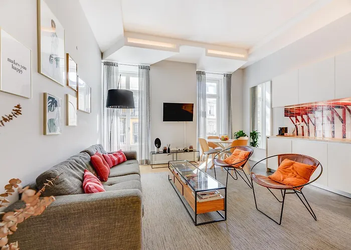 Apartment ' Exclusive Riverside Haven In Top-location '