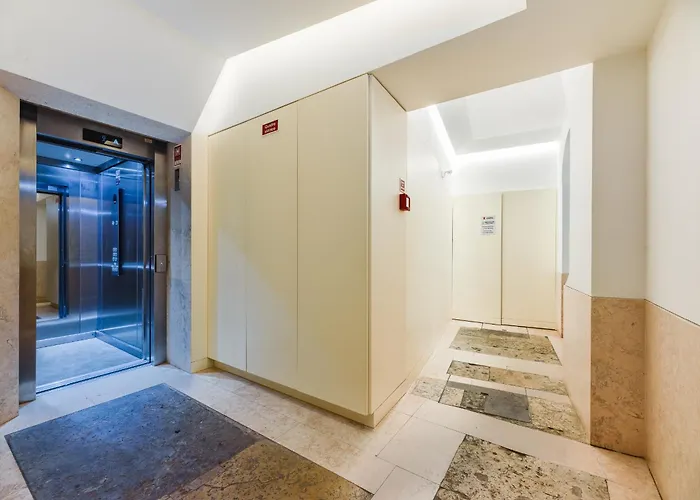 Apartment ' Exclusive Riverside Haven In Top-location ' *