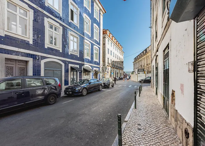 Apartment ' Exclusive Riverside Haven In Top-location '